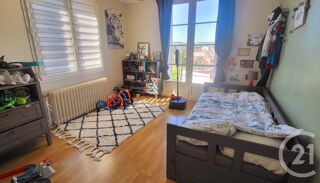  Maison  vendre 6 pices 180 m