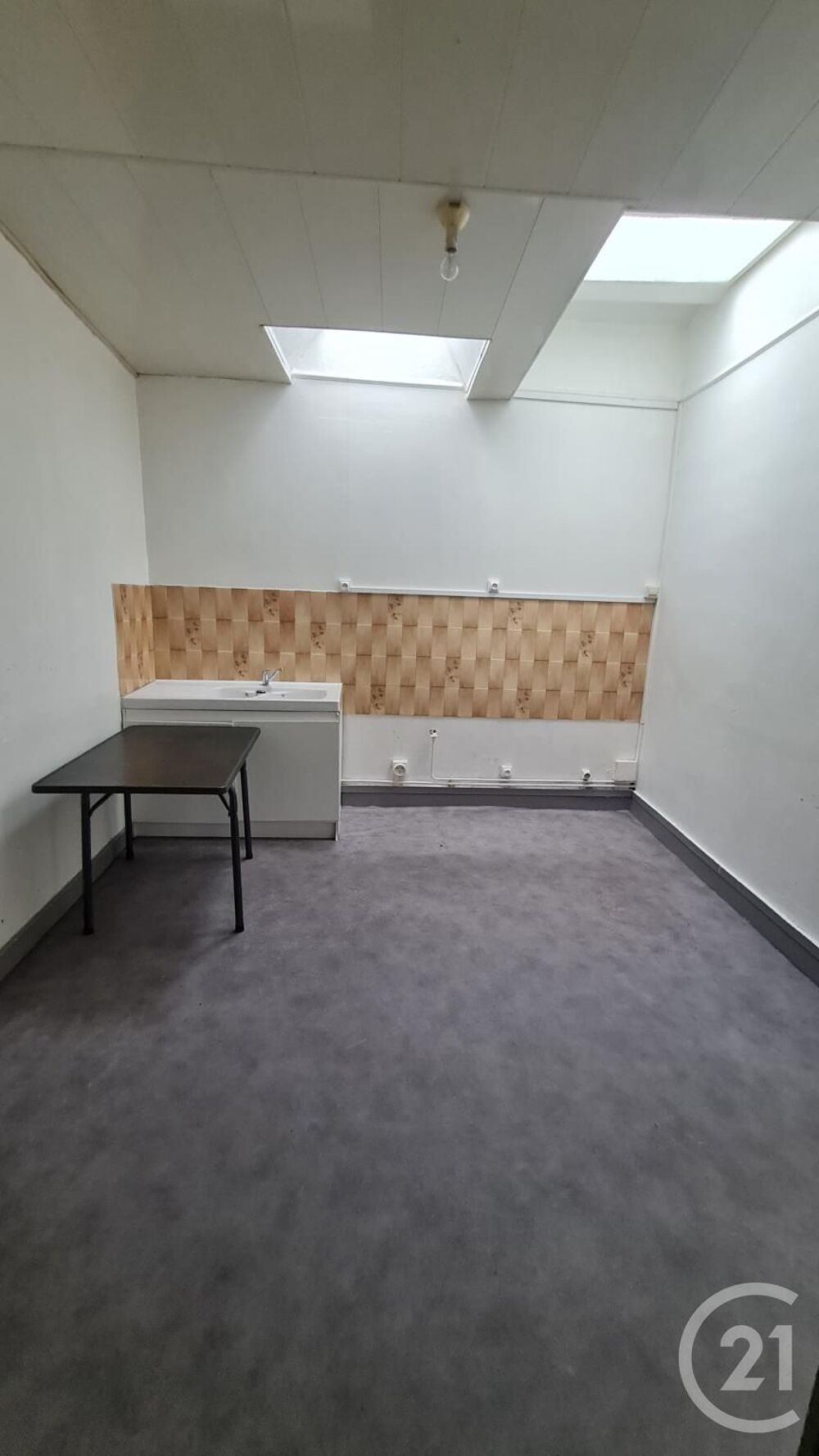 location Appartement - 2 pice(s) - 80 m Montluon (03100)