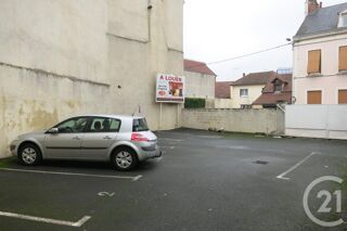  Parking / Garage  louer 1 m