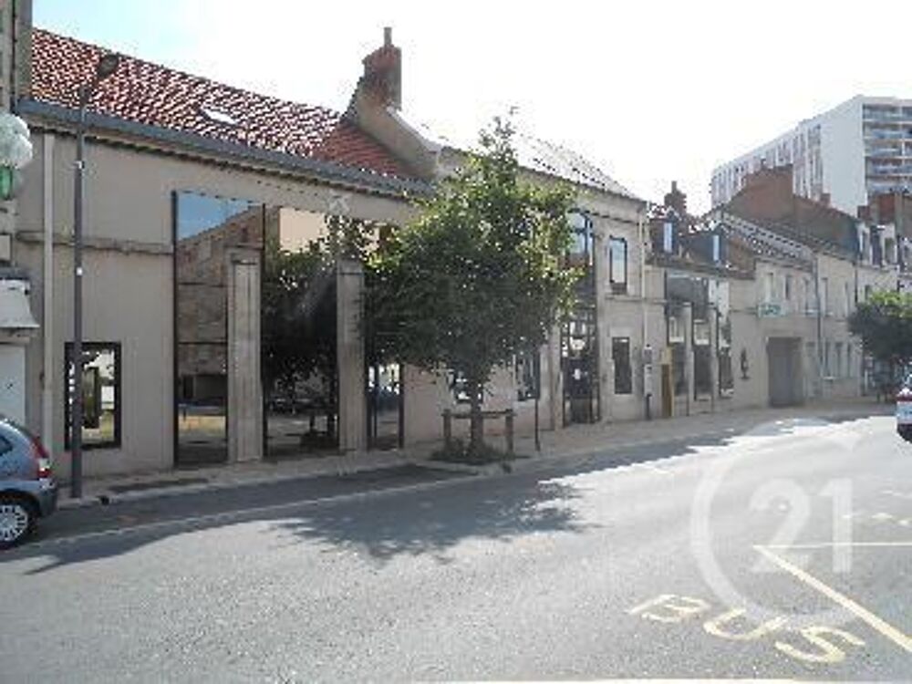 location Appartement - 4 pice(s) - 533 m Montluon (03100)
