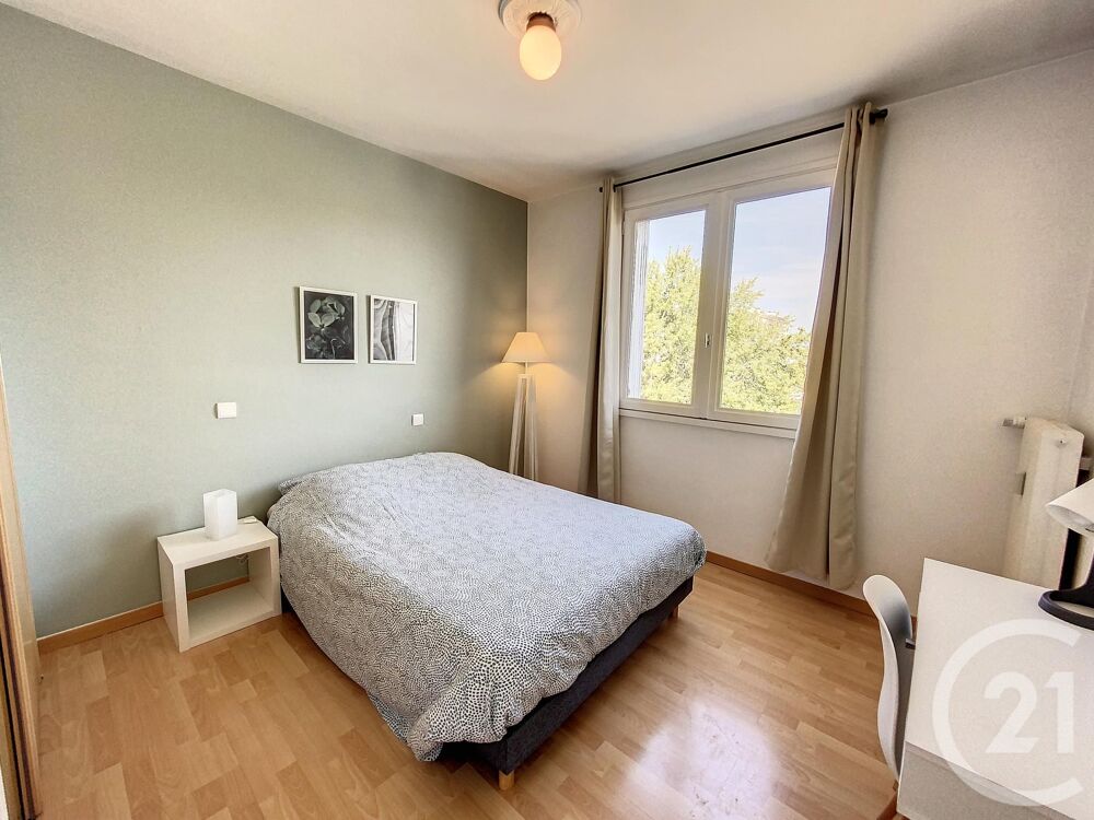 Appartement 5 pièce(s) 12 m²à louer Tours
