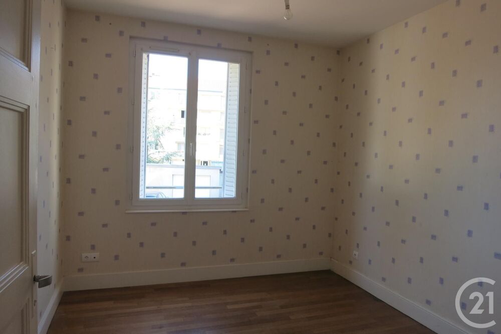location Appartement - 4 pice(s) - 80 m Dsertines (03630)