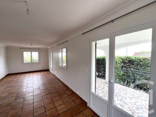  Maison  louer 5 pices 287 m