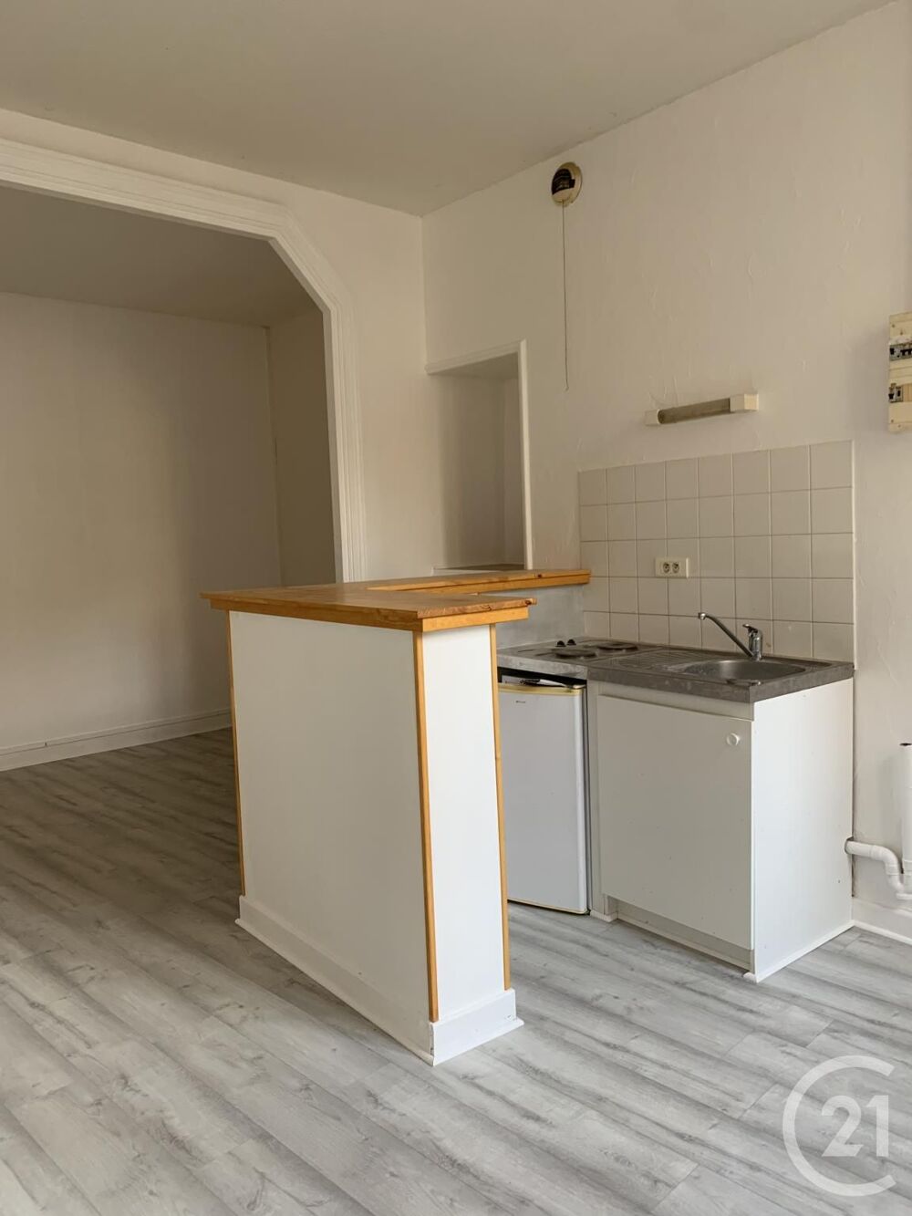location Appartement - 2 pice(s) - 47 m Montluon (03100)