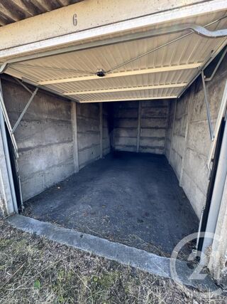  Parking / Garage  louer 15 m