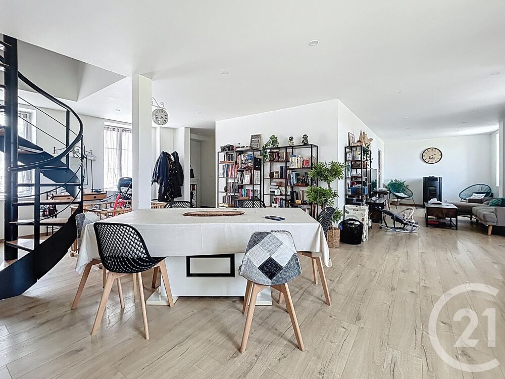 location Maison - 6 pice(s) - 200 m Saint-Grand-de-Vaux (03340)