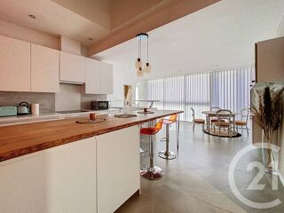  Appartement  louer 4 pices 164 m