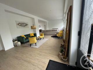  Appartement  louer 8 pices 150 m Tours
