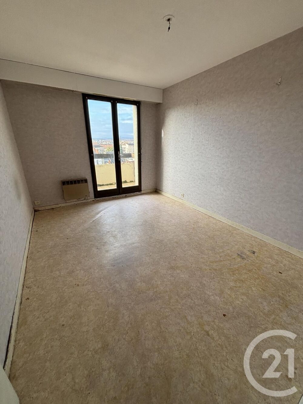vente Appartement - 3 pice(s) - 70 m Montluon (03100)