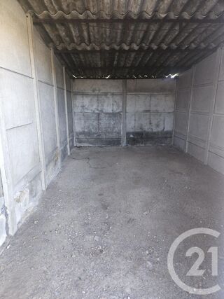  Parking / Garage  louer 16 m