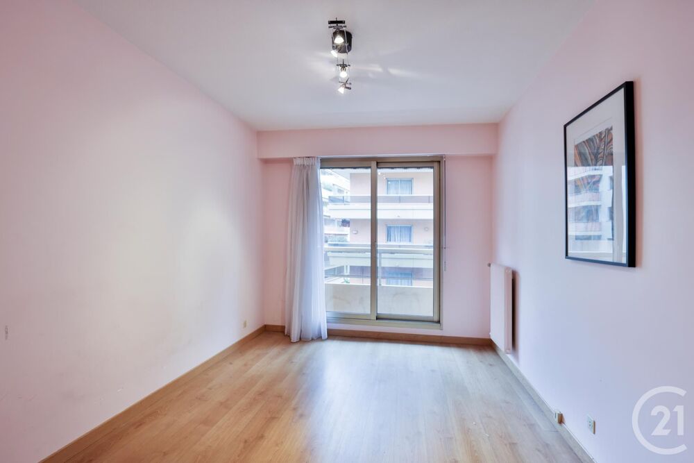 vente Appartement - 3 pice(s) - 81 m Nice (06300)
