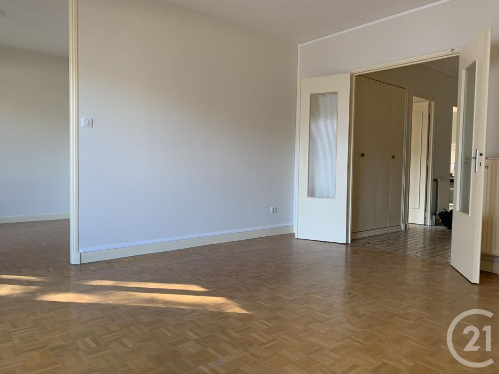 location Appartement - 2 pice(s) - 65 m Montluon (03100)