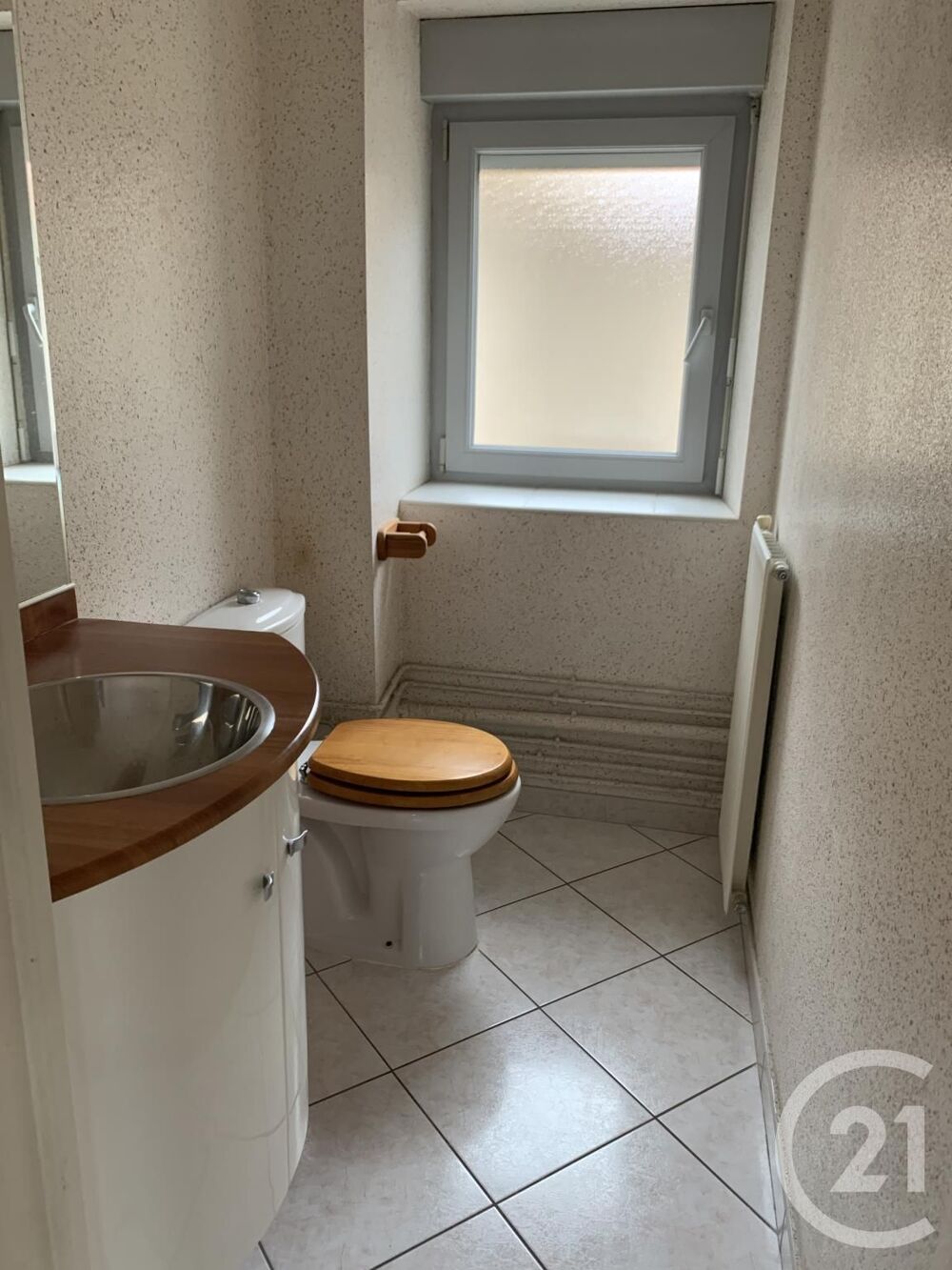 location Appartement - 6 pièce(s) - 151 m² Montluçon (03100)
