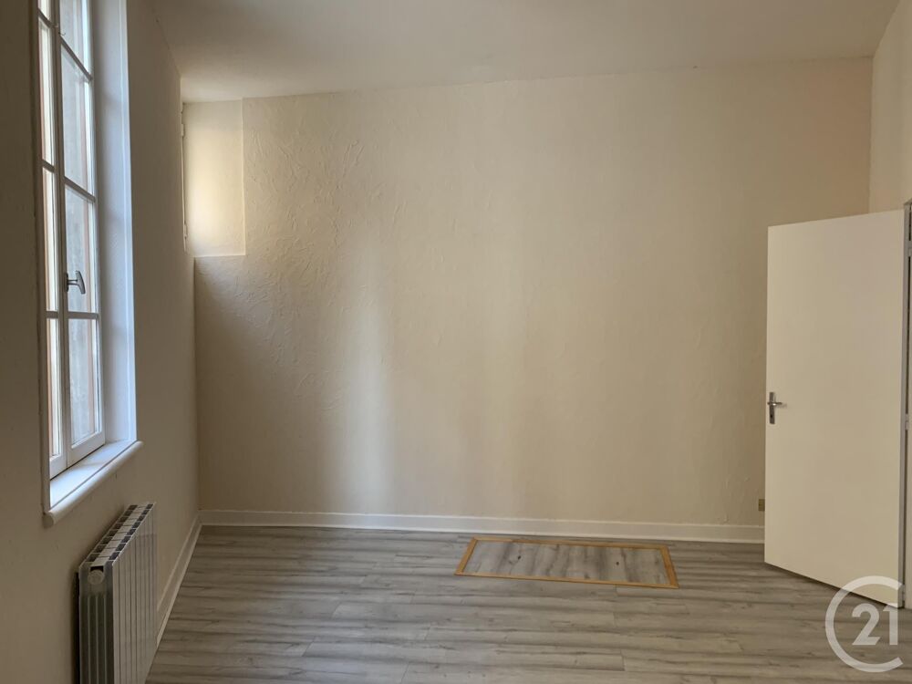 location Appartement - 2 pièce(s) - 47 m² Montluçon (03100)