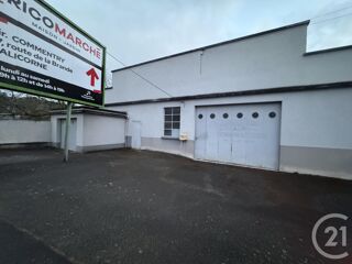 Parking / Garage  louer 190 m