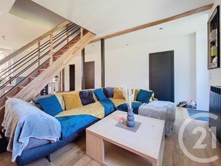  Maison  vendre 5 pices 296 m