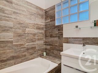  Appartement  vendre 5 pices 103 m