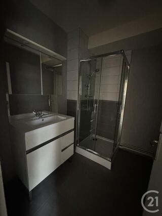  Appartement  louer 2 pices 49 m