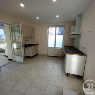  Maison  vendre 2 pices 124 m