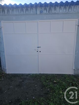  Parking / Garage  louer 16 m