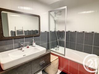  Appartement  vendre 1 pice 46 m
