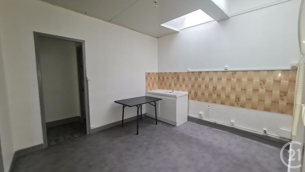 location Appartement - 2 pièce(s) - 80 m² Montluçon (03100)