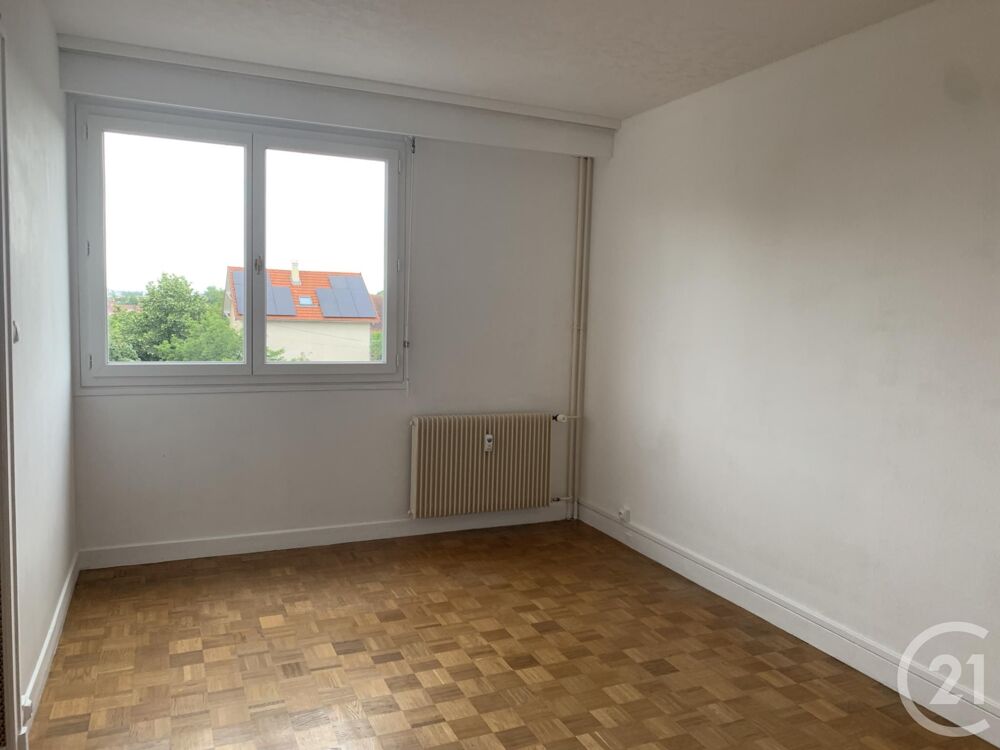location Appartement - 5 pice(s) - 98 m Montluon (03100)