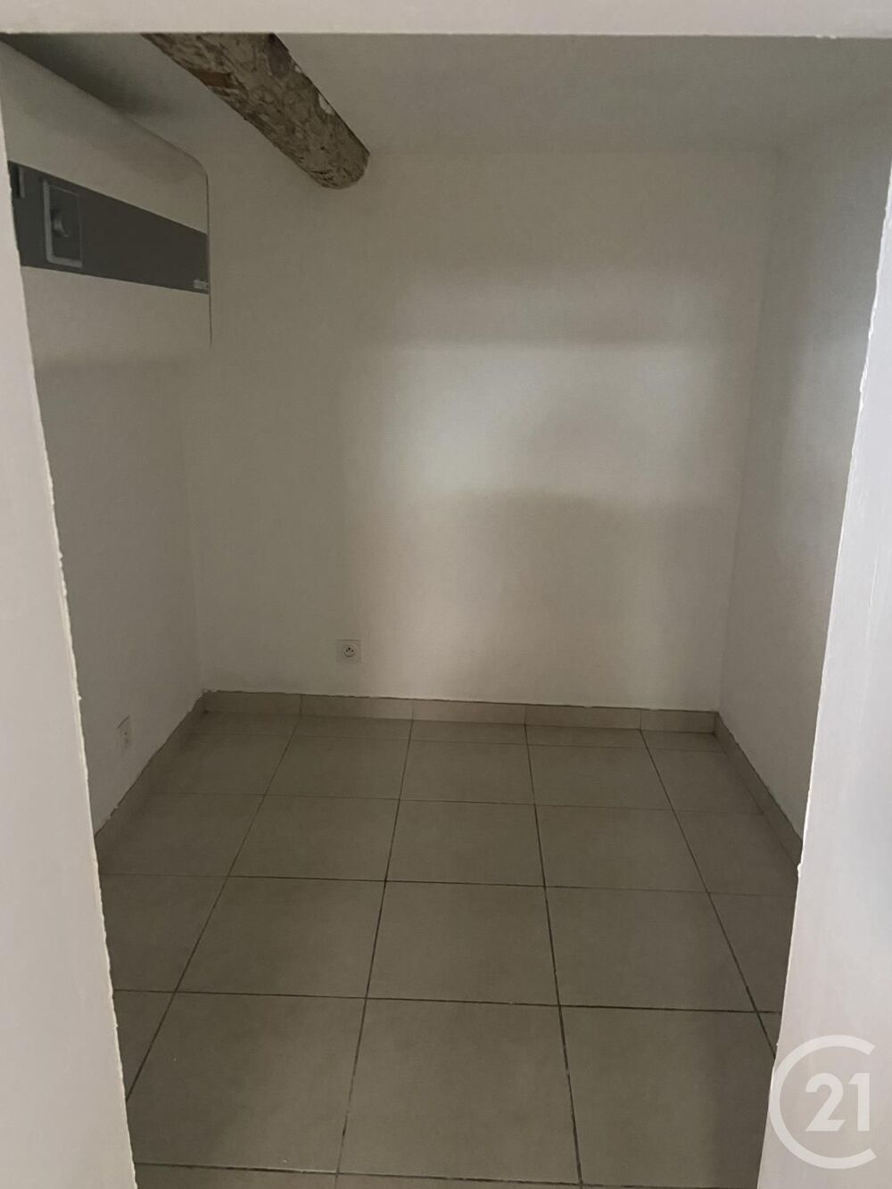 location Appartement - 3 pice(s) - 55 m Nmes (30000)