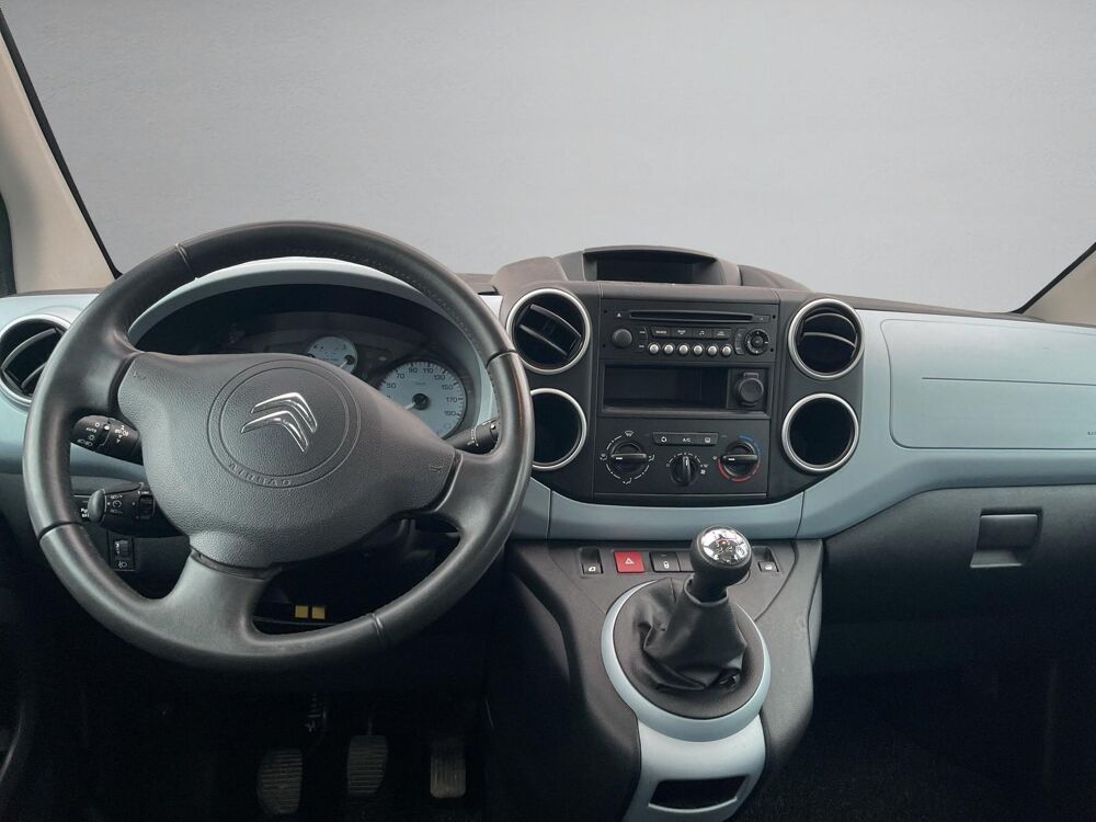 Berlingo BERLINGO 1.6 HDI 92CV SANS ADBLUE SELECTION CLIM PDC 2015 occasion 39140 Bletterans