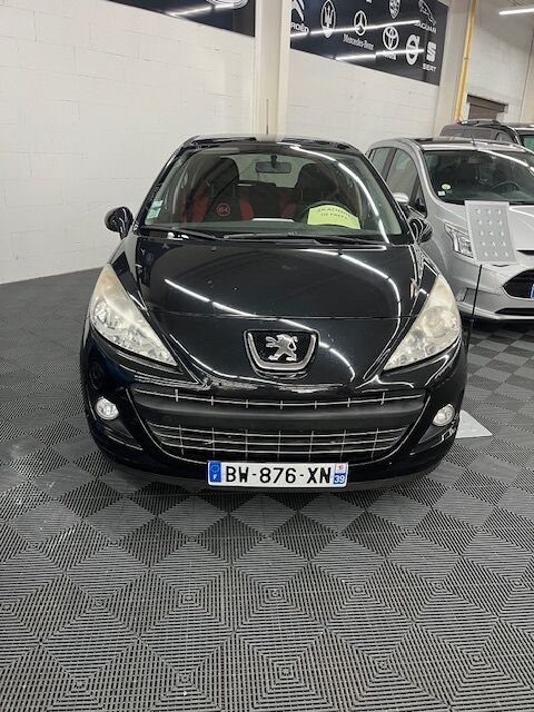 Peugeot 207 1.6 HDI 92CV 5 PORTES SERIE LIMITE 64 2011 occasion Bletterans 39140