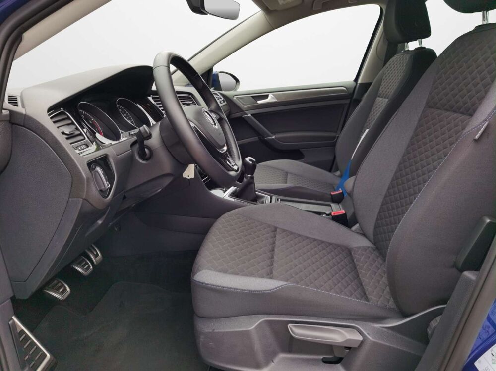 Golf GOLF VII LIM. 1,4 TSI 125CV 6-GANG-SCHALTER FINITION R LINE 2018 occasion 39140 Bletterans