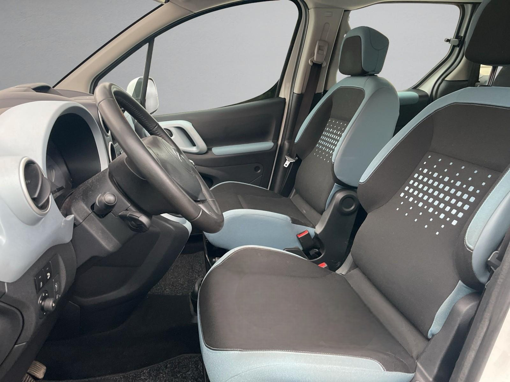 Berlingo BERLINGO 1.6 HDI 92CV SANS ADBLUE SELECTION CLIM PDC 2015 occasion 39140 Bletterans