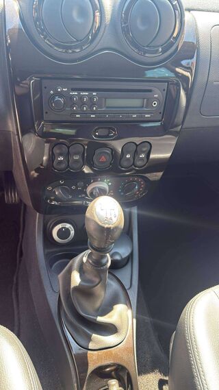 Duster DUSTER 1.5 DCI 110CV PRESTIGE 4X4- ATTELAGE 2011 occasion 39140 Bletterans