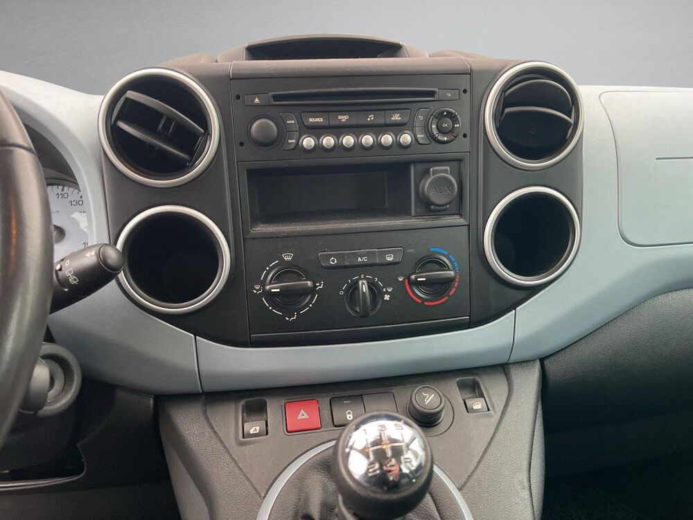 Berlingo BERLINGO 1.6 HDI 92CV SANS ADBLUE SELECTION CLIM PDC 2015 occasion 39140 Bletterans