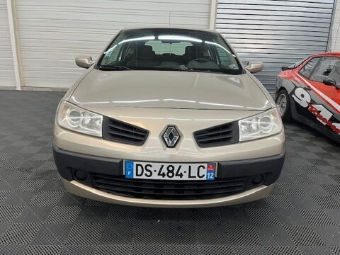 Mégane II MÉGANE II 1.5 DCI 85 BOITE MANUEL 2 PORTES 2007 occasion 39140 Bletterans