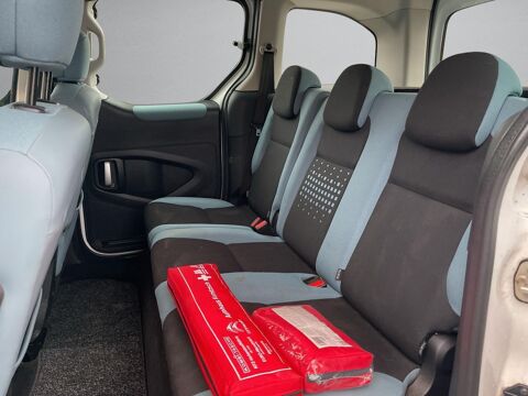 Berlingo BERLINGO 1.6 HDI 92CV SANS ADBLUE SELECTION CLIM PDC 2015 occasion 39140 Bletterans