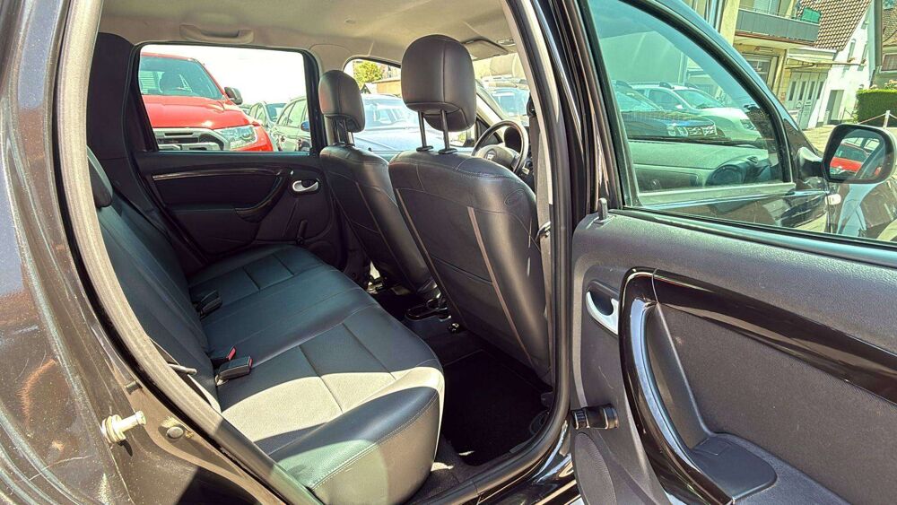 Duster DUSTER 1.5 DCI 110CV PRESTIGE 4X4- ATTELAGE 2011 occasion 39140 Bletterans