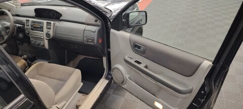 X-Trail X-TRAIL 2.2 DCI ELEGANCE 4X4 9CV 2006 occasion 39140 Bletterans