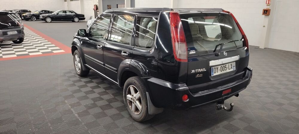 X-Trail X-TRAIL 2.2 DCI ELEGANCE 4X4 9CV 2006 occasion 39140 Bletterans