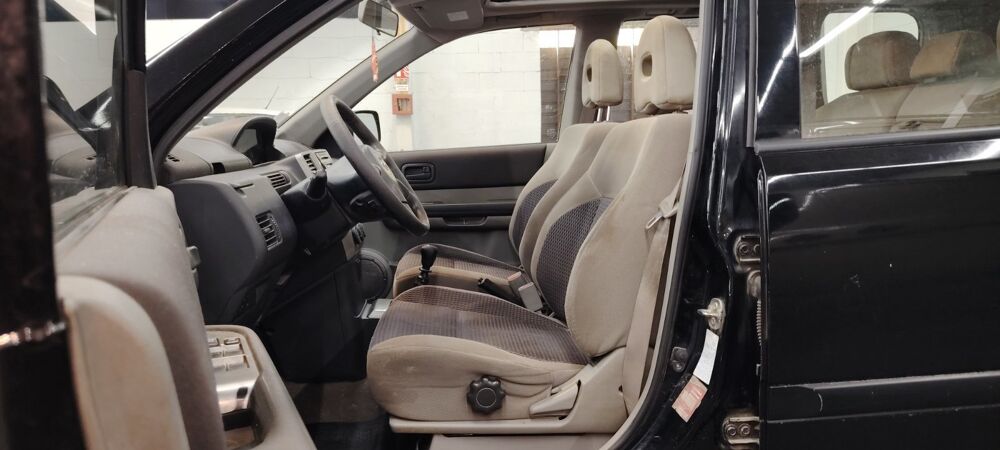 X-Trail X-TRAIL 2.2 DCI ELEGANCE 4X4 9CV 2006 occasion 39140 Bletterans