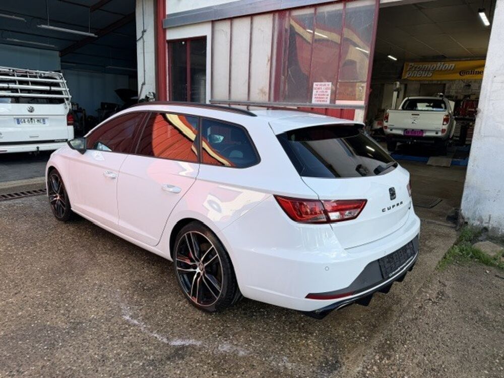 Leon LEON CUPRA 290 DSG EMBRAYAGE ET BOITE NEUVE PROGRMABLE ETA 2016 occasion 39140 Bletterans