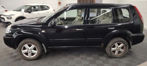 X-Trail X-TRAIL 2.2 DCI ELEGANCE 4X4 9CV 2006 occasion 39140 Bletterans