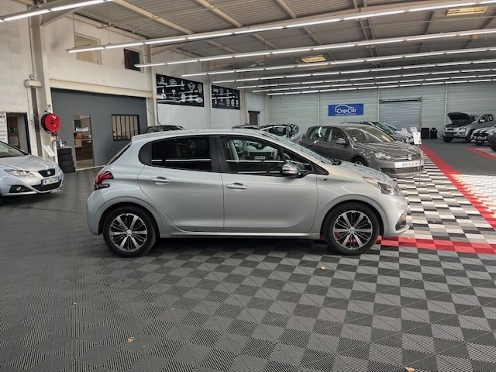 208 1.6 BLEUHDI STYLE 100CV 5 PORTES 2016 occasion 39140 Bletterans