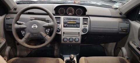 X-Trail X-TRAIL 2.2 DCI ELEGANCE 4X4 9CV 2006 occasion 39140 Bletterans