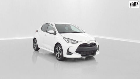 Toyota Yaris IV Hybride 116ch Design e-CVT 2025 occasion H&eacute;nin-Beaumont 62110