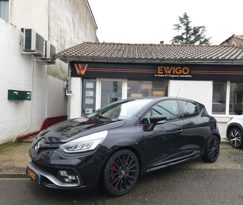 Renault Clio RS TROPHY 1.6 TCE 220CH / BOSE / CARPLAY / ANDROIR 2017 occasion Vertou 44120