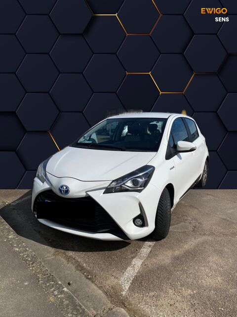 Toyota Yaris 1.5 VVTI 100H 75 FULL-HYBRID HYBRID DYNAMIC BVA 2017 occasion Sens 89100