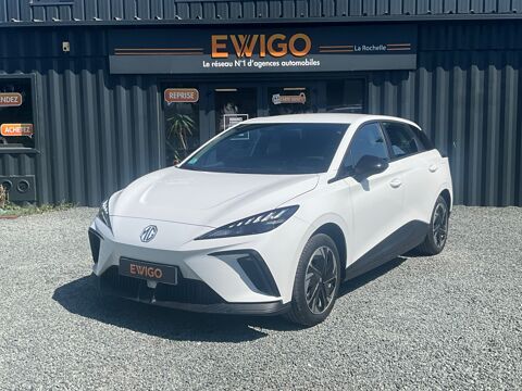 MG MG4 STANDAR EV 170 cv 2WD 51 KWH 2023 occasion La Rochelle 17000