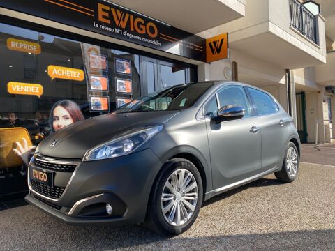 Peugeot 208 1.2 PURETECH 82CH ALLURE RADAR DE RECUL 2015 occasion Sainte-Geneviève-des-Bois 91700