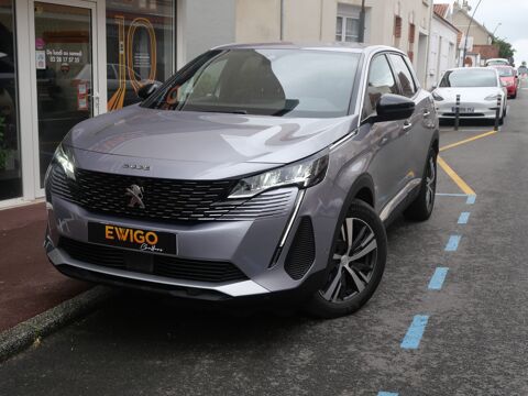 Peugeot 3008 GENERATION-II 1.2 135 MHEV HYBRID ALLURE PACK E-DCS6 BVA 2024 occasion Challans 85300